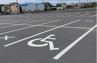 身体障がい者専用の駐車スペース